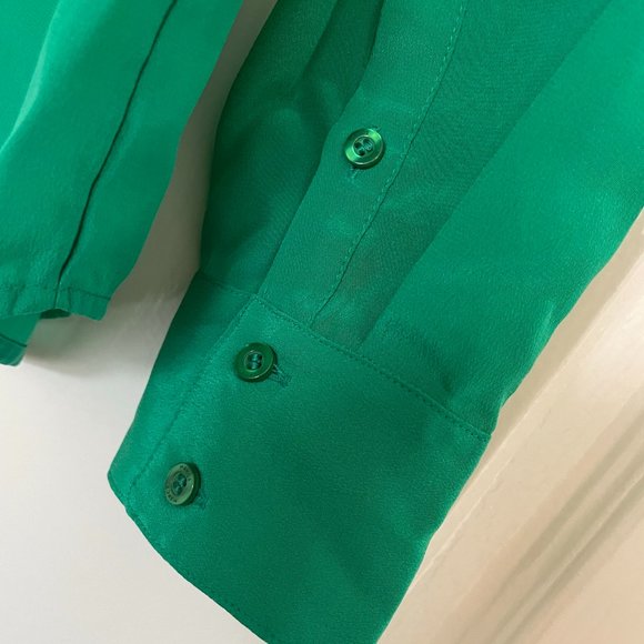 Green silk shirt - Picture 6 of 7